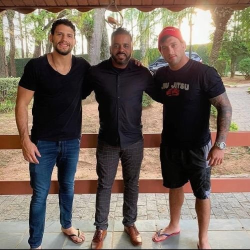 Golden Executive transporte executivo grandes artistas famosos