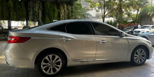 Golden Executive transporte corporativo sedan